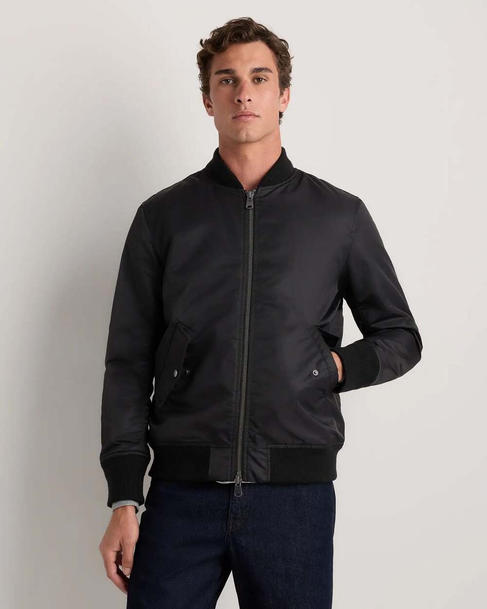 Quince 100% Recycled Nylon Bomber Jacket Black Size M - Picture 2 of 9